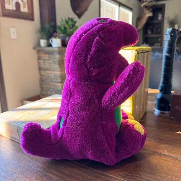 Vintage 1992 Barney The Dinosaur Plush by Dakin is a small 13" stuffed animal - Picture 4 of 7